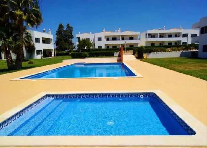 Lake Apartment - Pool And Sea View & Tennis Court & Bbq