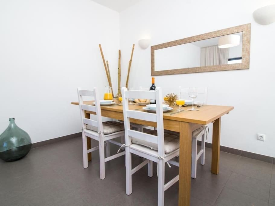 Apartment - Pool And Sea View & Tennis Court & Bbq