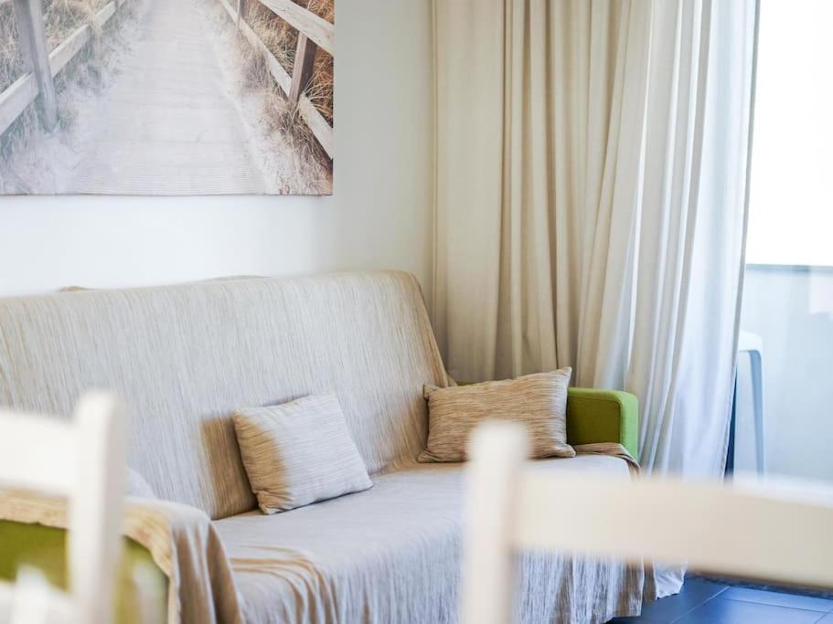 - Pool And Sea View & Tennis Court & Bbq Apartment *
