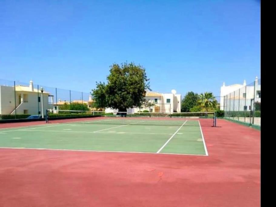 - Pool And Sea View & Tennis Court & Bbq Apartment Pera